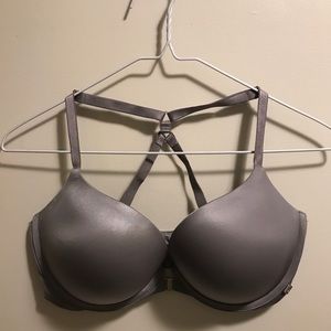 Victoria’s Secret grey bra